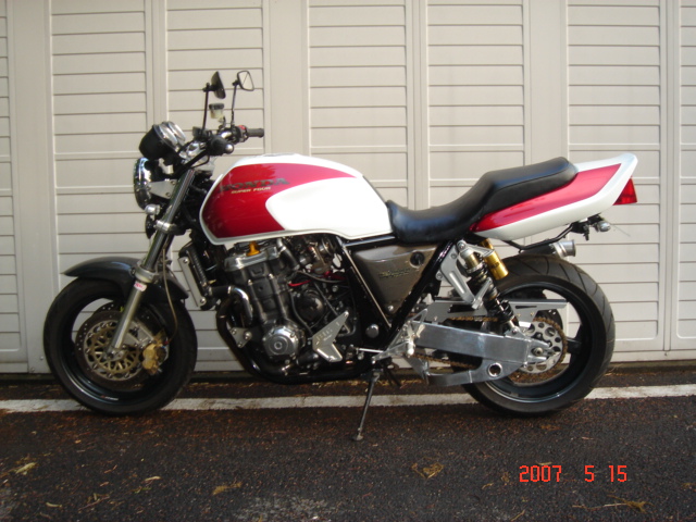 CB1000�����V����