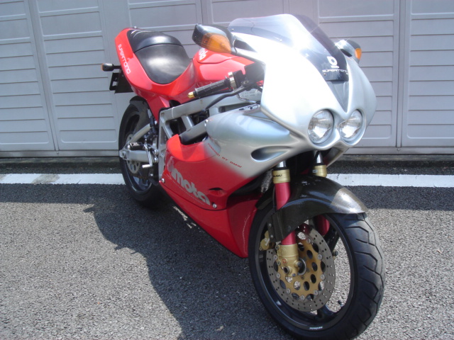 �a�h�l�n�s�`�X�[�p�[���g