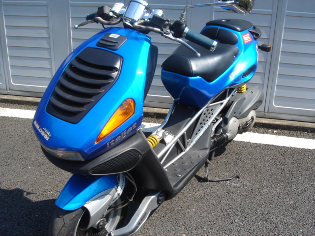 �C�^���W�F�b�g�E�h���b�N�X�^�[180