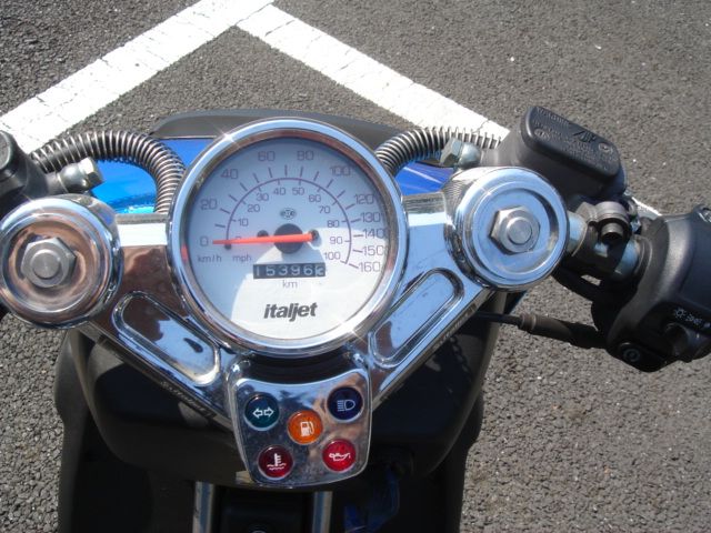 �C�^���W�F�b�g�E�h���b�N�X�^�[180