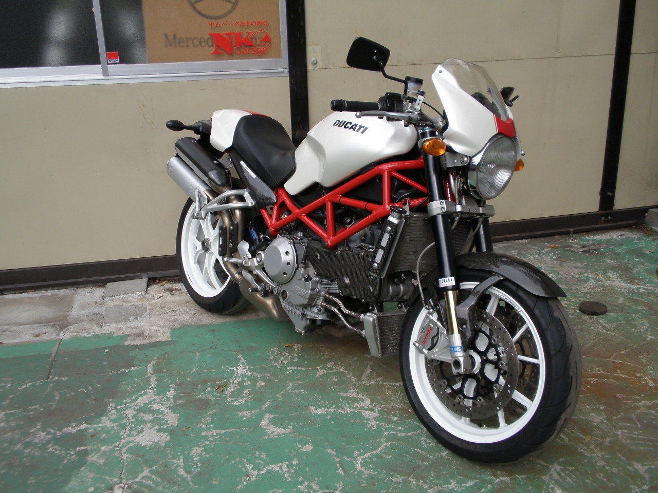 �r�S�q�r�e�X�^�X�g���b�^