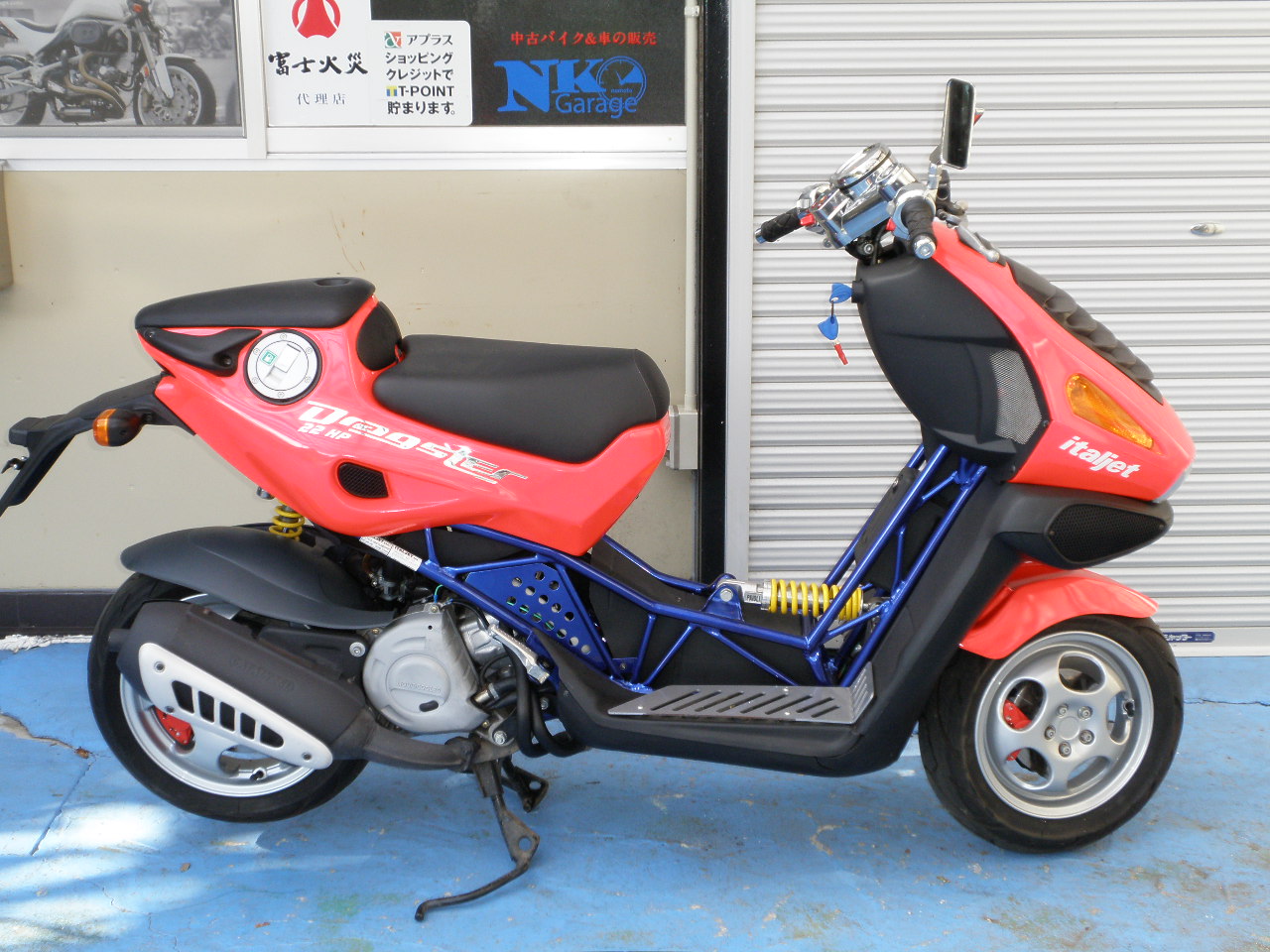 �C�^���W�F�b�g�@�h���b�N�X�^�[�P�W�O