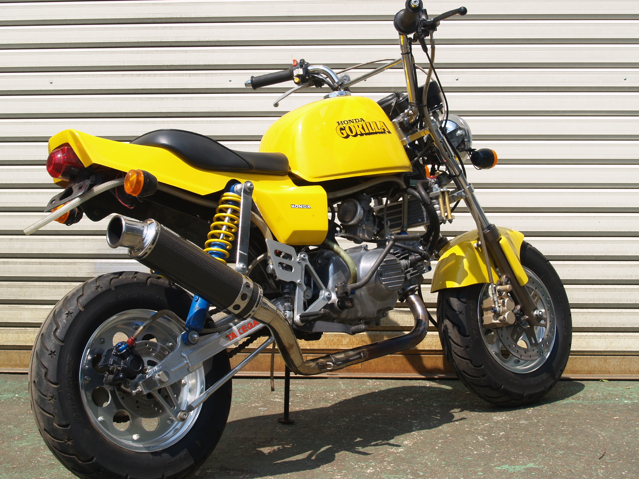 �S�������W�W�����{�T���e/�q�f�B�X�N�a�j